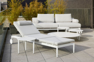 Круглый стол из Ксерамики