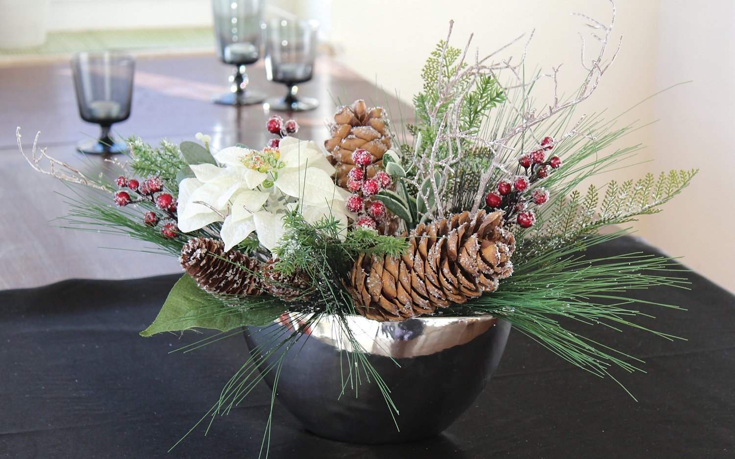 1723 831 a3 Композиция из искусственной пуансеттии в керамическом горшочке, 40 см, зелено-золотой H-andreas  - Вид №7