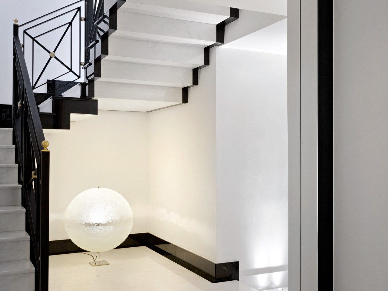 Светодиодная настольная лампа из стекловолокна Catellani & Smith PostKrisi ARCH-00114833 - Вид №2