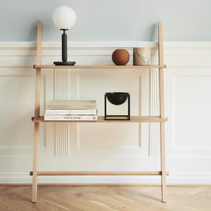 Дубовая консоль