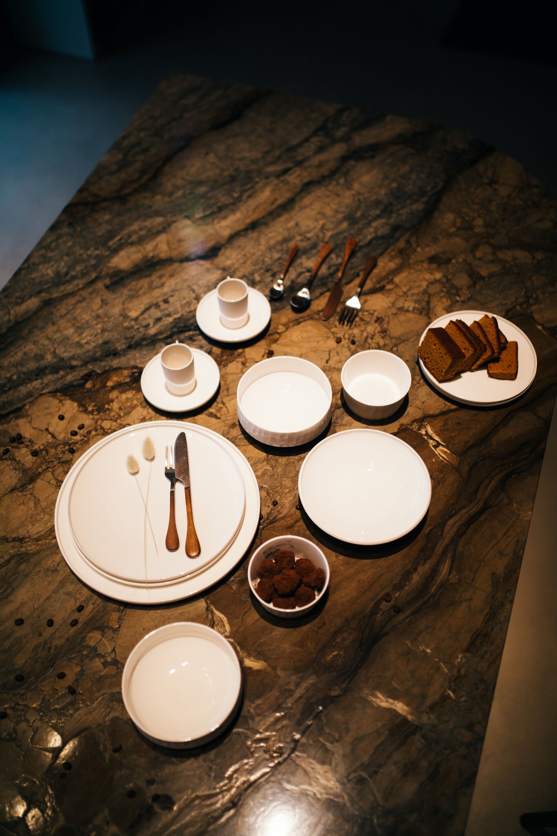 Магниевая фарфоровая круглая десертная тарелка POMAX легкий ARCH-00050373 - Вид №4