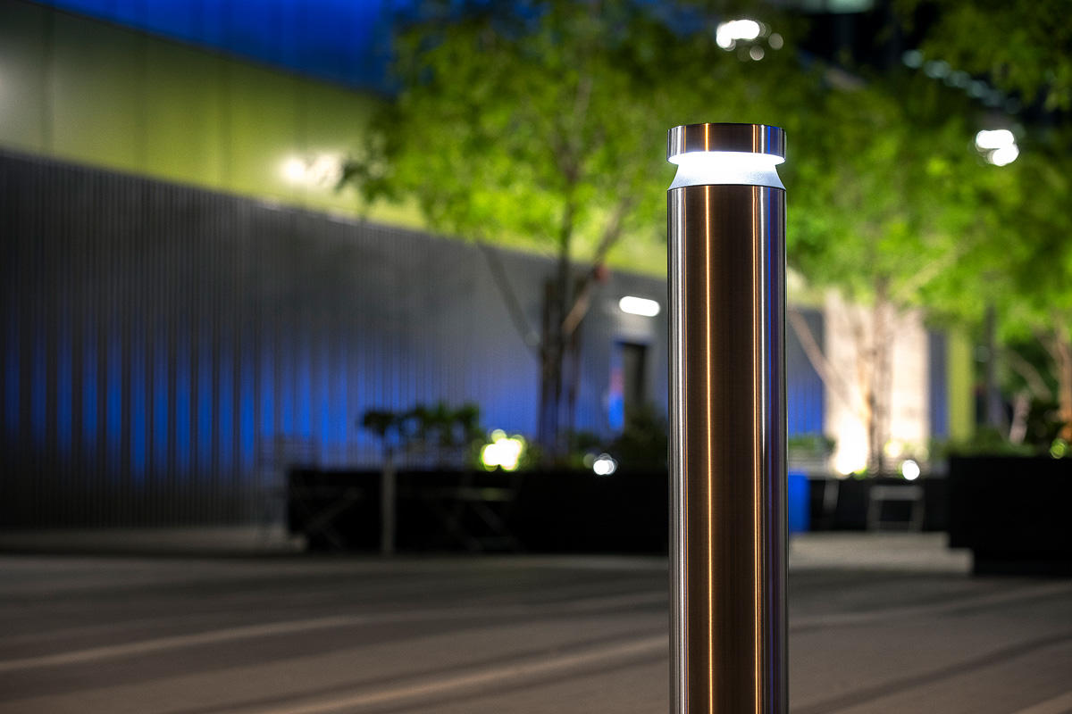 FSRT241 Столбик Helio, серия 600  Forms-surfaces  - Вид №8