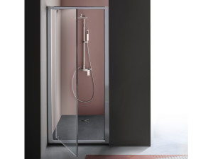 Алюминиевая и стеклянная нишевая душевая кабина с распашной дверью