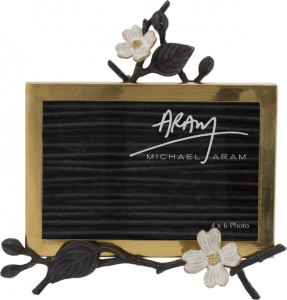 10622414 Michael Aram Рамка для фото на подставке Michael Aram Цветок кизила 10х15см, латунь Латунь