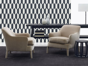 Кресло с подлокотниками