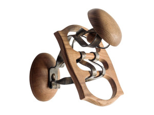 Настенная вешалка