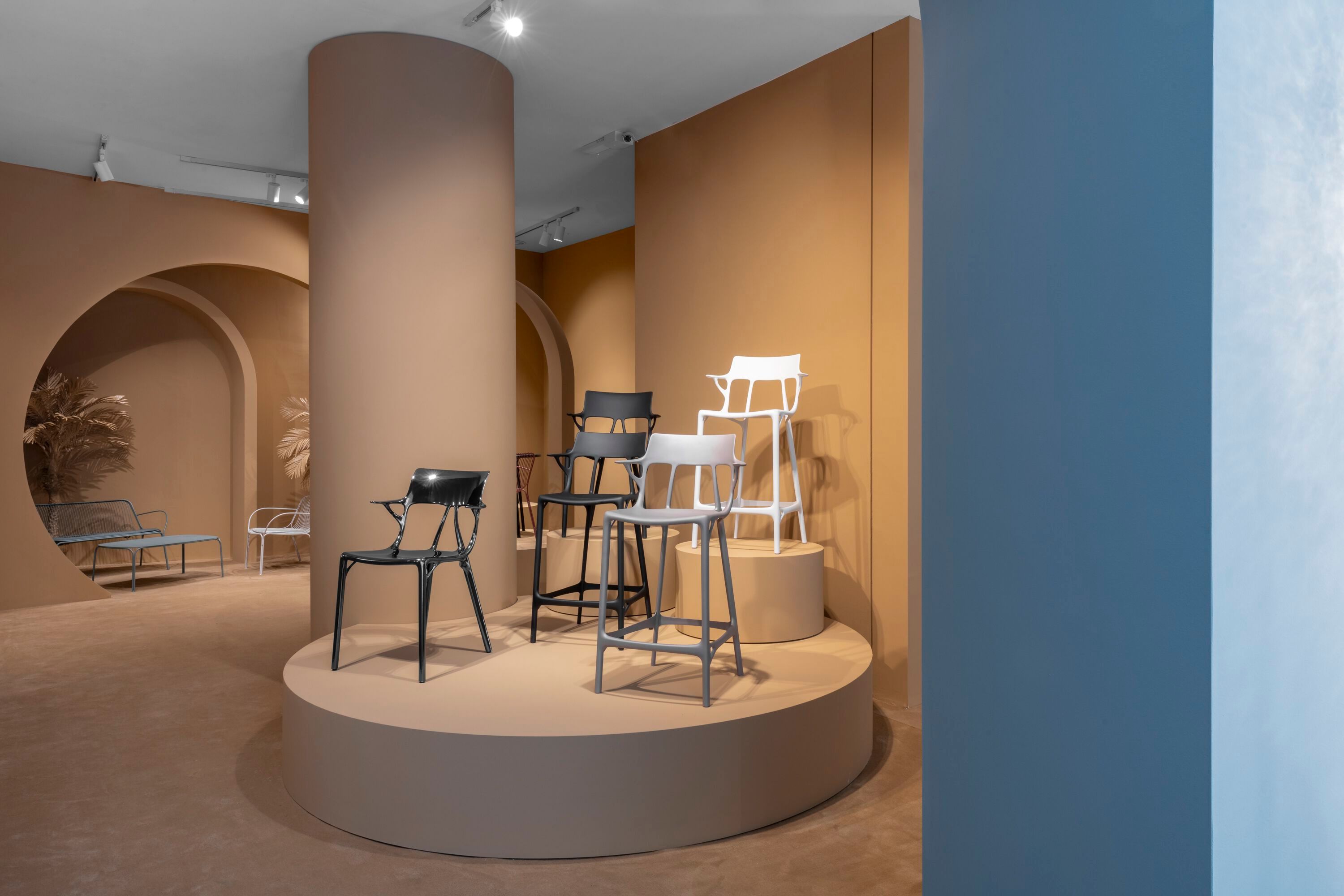 Высокий стул из переработанного инженерного пластика для сада со спинкой Kartell A. I ARCH-00056063 - Вид №3