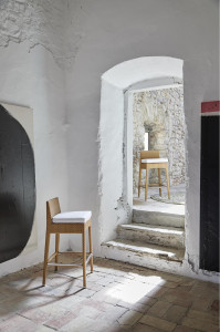 000153 Барный стул Point Amberes