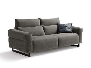 Тканевый диван с подголовником