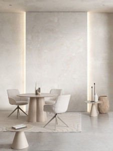 Тканевый поворотный стул с подлокотниками