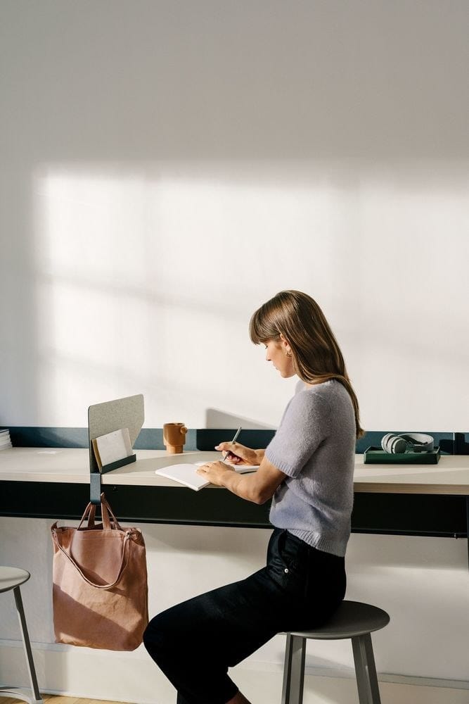 Многосекционный стол с системой кабельных втулок Herman Miller OE1 ARCH-00011905 - Вид №3