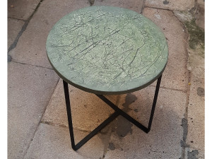 Круглый стальной журнальный столик для гостиной