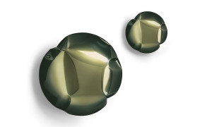 Декоративная стена из нержавеющей стали