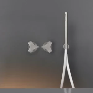 Настенные 2 прогрессивных смесители, установленные для ванной / душа с цилиндрический ручной душ диаметр 18 мм  ZIQ49 CEADESIGN