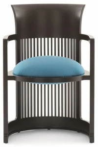 Cassina Кресло из массива дерева