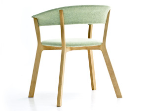 Мягкий стул с подлокотниками