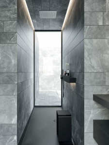 Полка с смесителями для душа