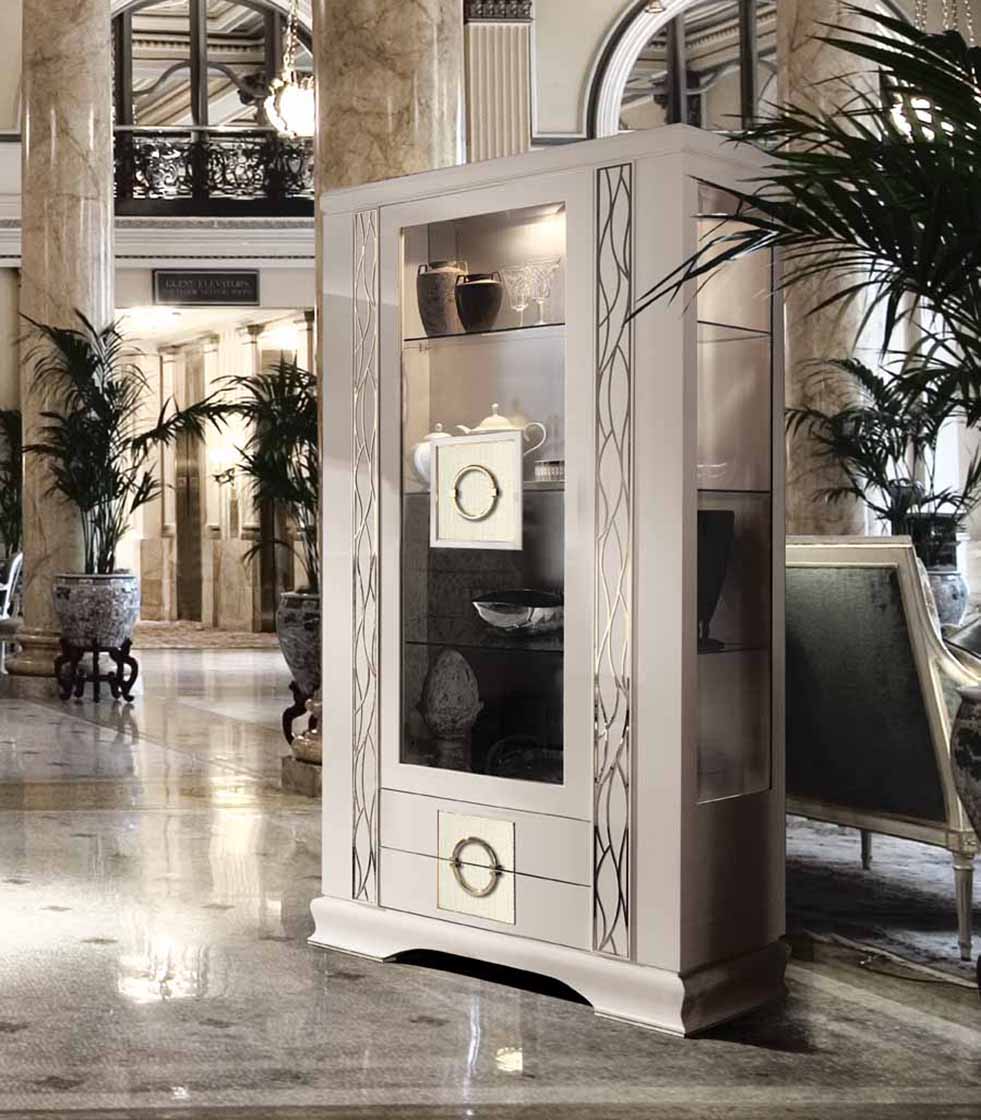 106599 Буфет Stravaganza 11076 лак Llass STRAVAGANZA Santreyd 