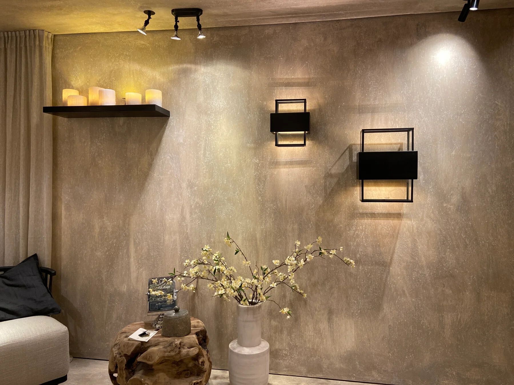 Латунный настенный светильник Authentage Lighting Q-Bri ARCH-00125407 - Вид №1