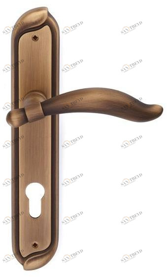 Pasini Ручка из латуни на пластине с накладкой Kefrem 3220 