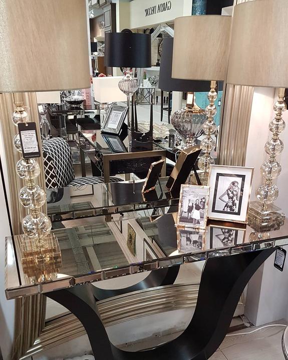 Консоль черная с фигурной ножкой и зеркальной столешницей Berlin RVASTLEY PUSHA 060938 Черный  - Вид №2