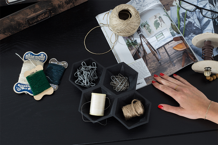 Подставка для аксессуаров Hexagon черная Zuiver 8800010 - Вид №1