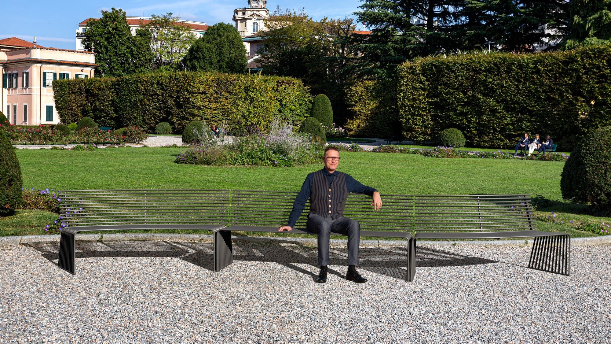 Металлическая изогнутая скамья со спинкой Urbantime Zeroиндексы.015 ARCH-00114501 - Вид №3