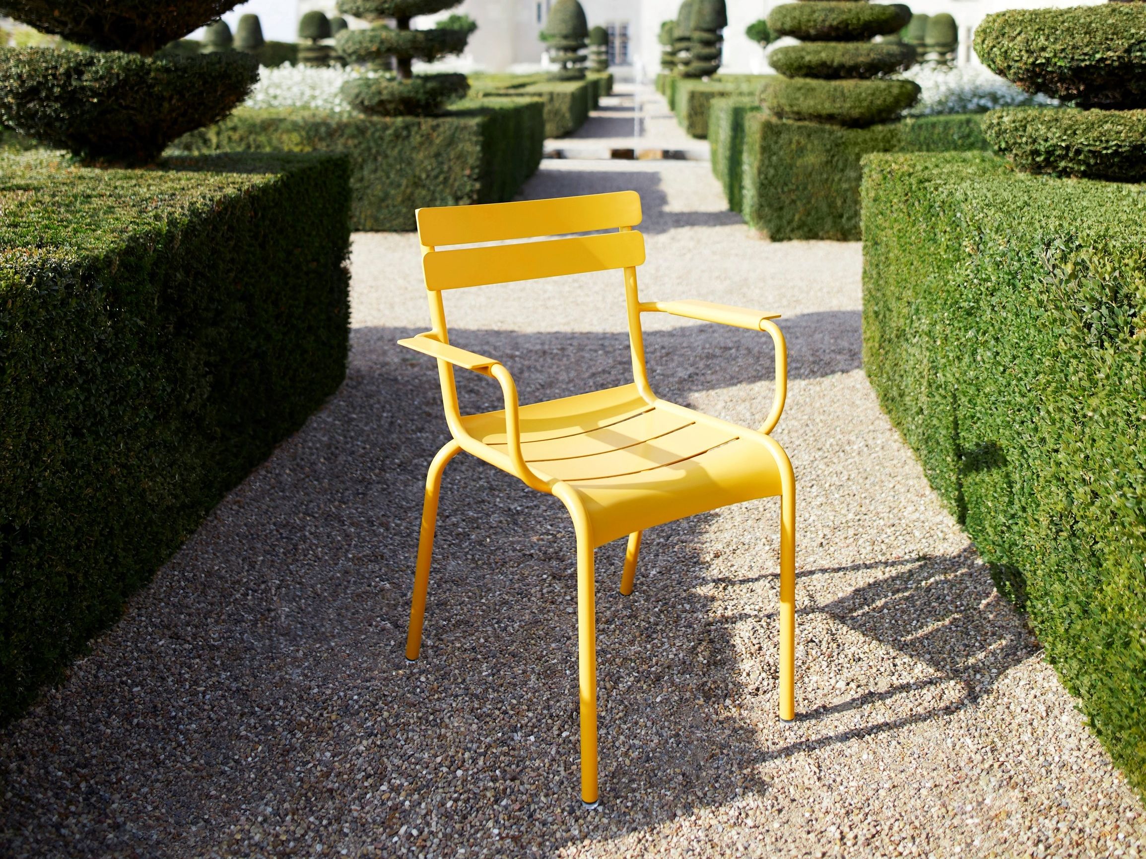 Алюминиевый штабелируемый садовый стул с подлокотниками Fermob Luxembourg ARCH-00123165 - Вид №8