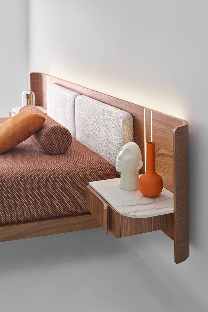 Двуспальная кровать из грецкого ореха со встроенными тумбочками Modesign Book ARCH-00111507 - Вид №4