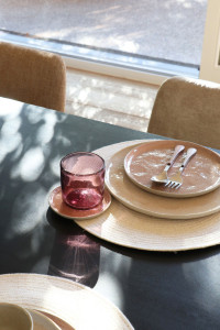 Набор столовых приборов из нержавеющей стали и акации