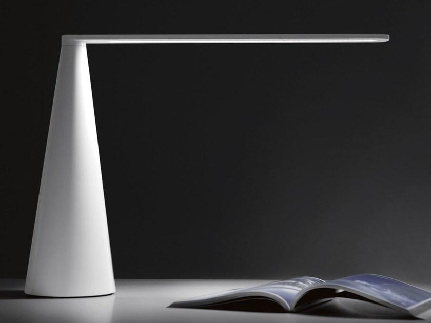 Martinelli Luce Светодиодная настольная лампа прямого света из алюминия  807  - Вид №3