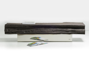 Скамья из ископаемого дуба