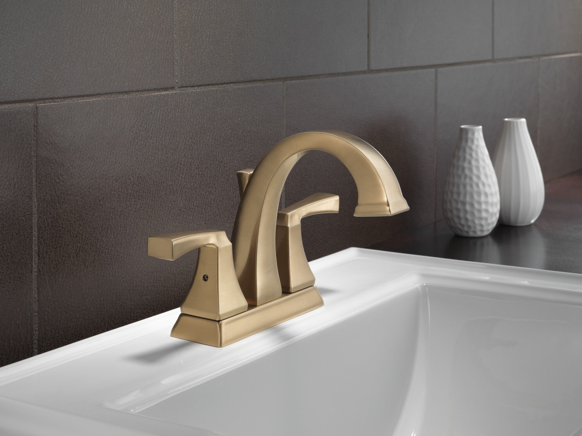2551-CZMPU-DST Смеситель для ванной комнаты с двумя ручками Delta Faucet Dryden Шампанское бронза  - Вид №1