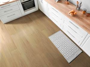 Пол SPC под дерево