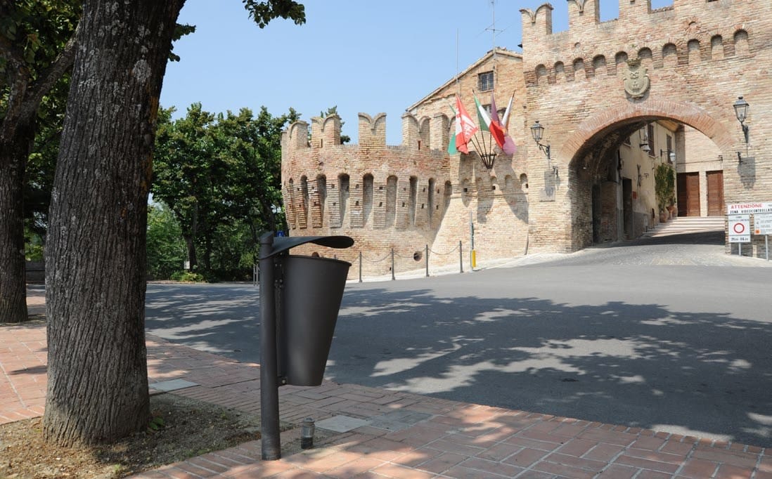 Стойка для мусора с крышкой для наружного использования Neri Carya ARCH-00034830 - Вид №2