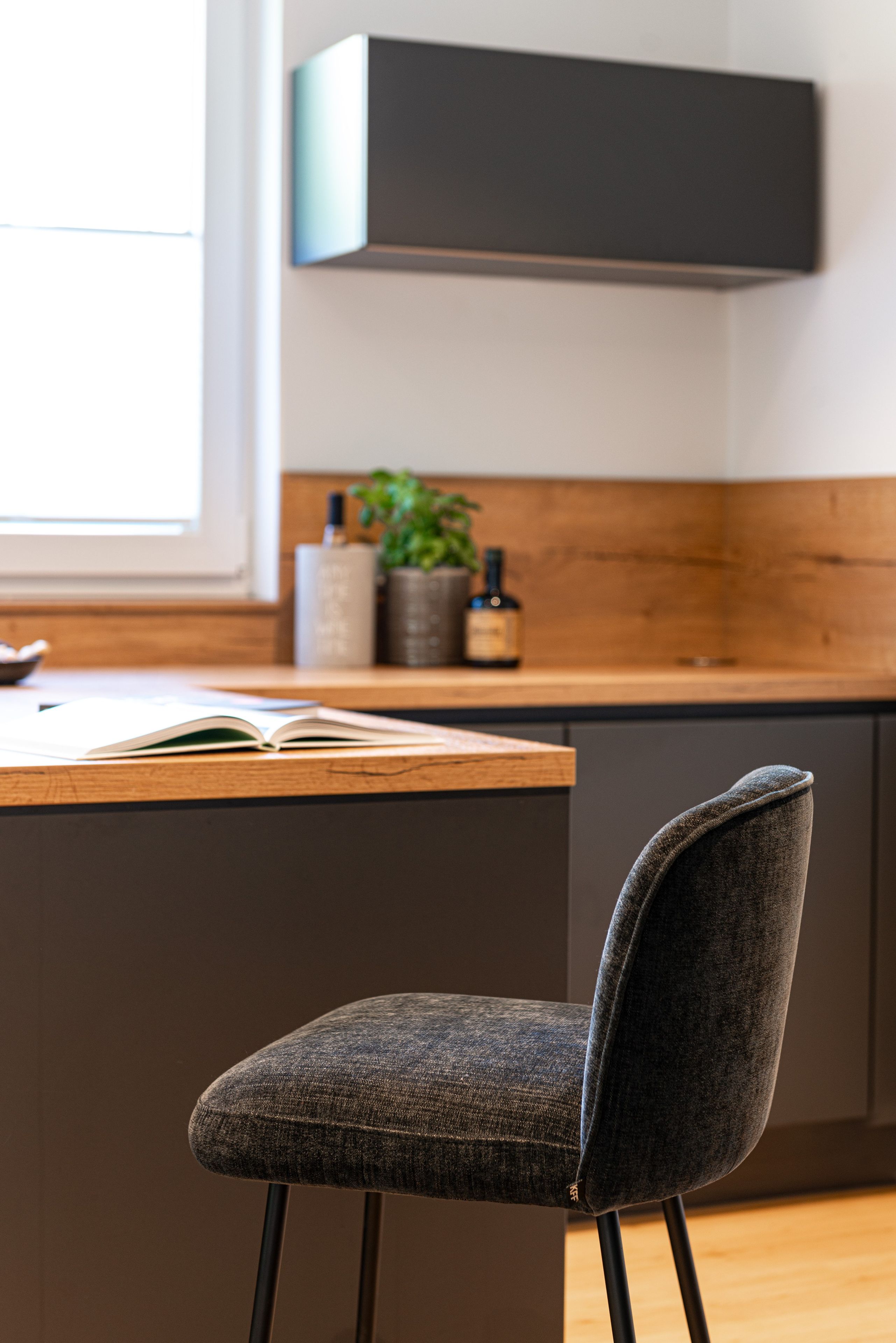 Мягкий кухонный стул с подставкой для ног KFF Gaia Line ARCH-00064074 - Вид №13