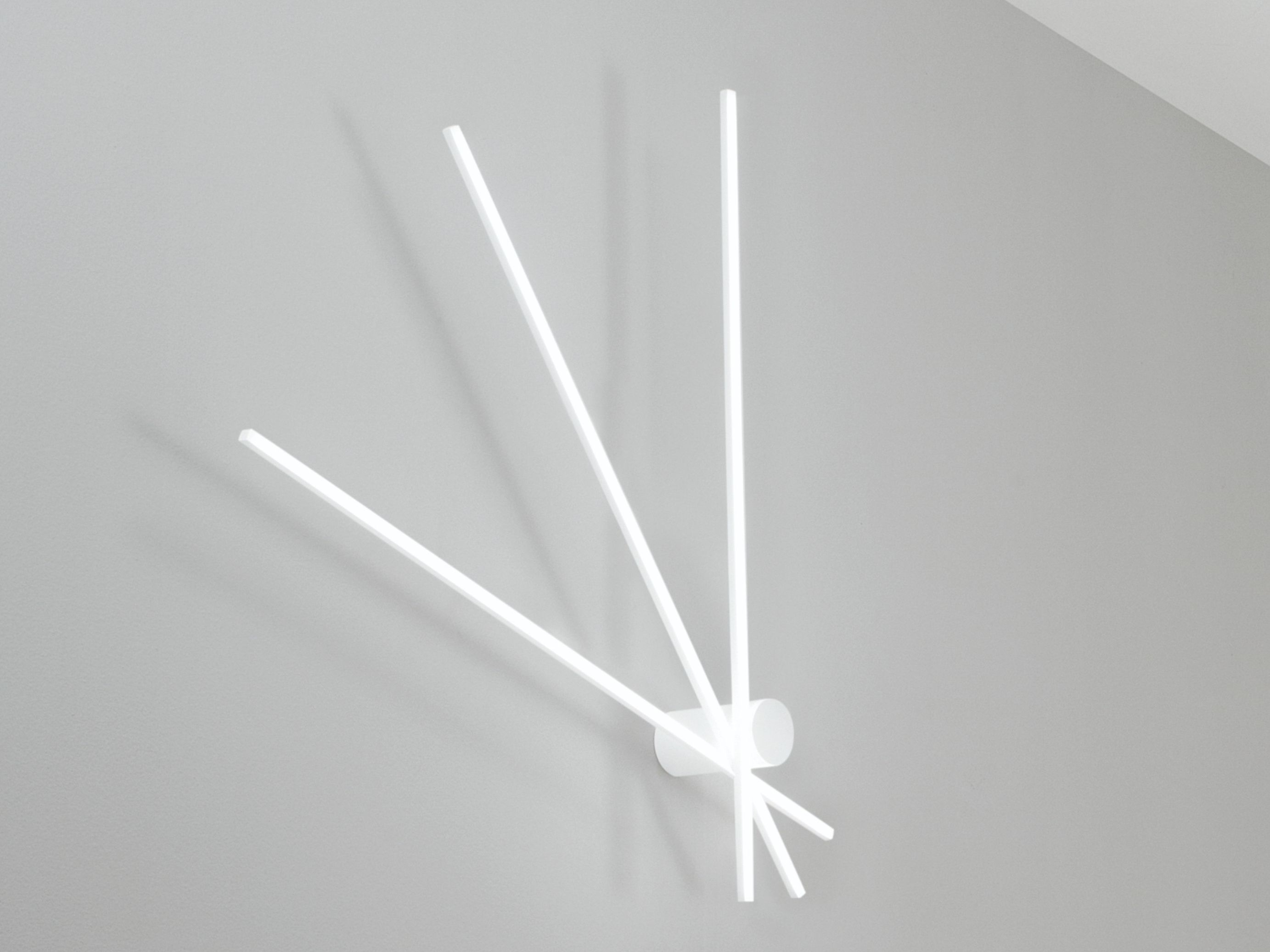 Алюминиевый светодиодный настенный светильник Fan Europe Lighting Luce Ambiente Design ARCH-00004201