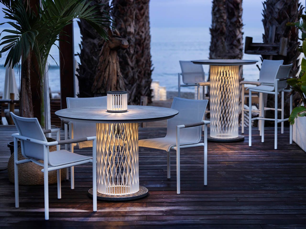 Светящийся садовый стол в HPL Les Jardins® Cadix ARCH-00056381 - Вид №2