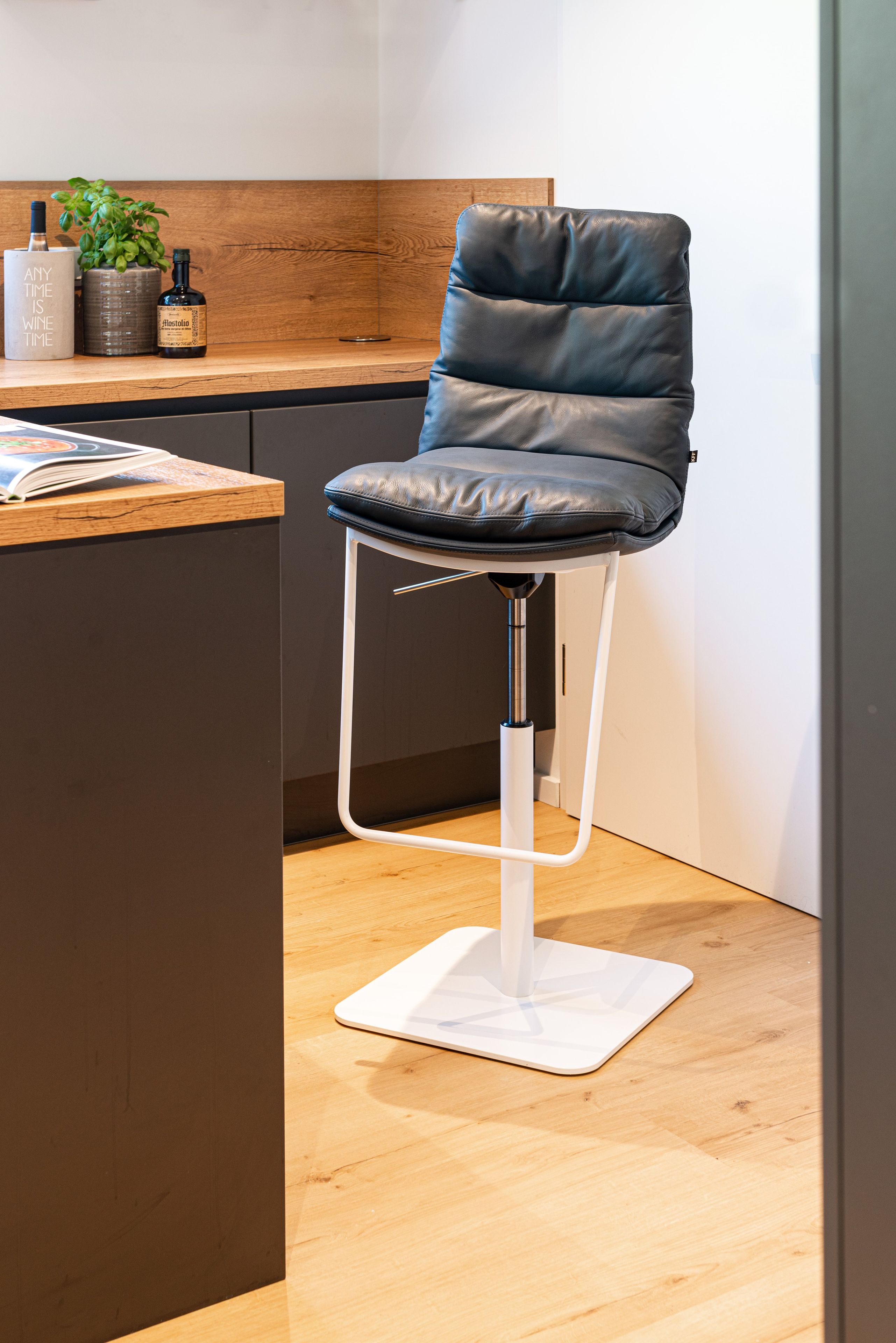 Регулируемая высота барный стул со спинкой KFF Arva ARCH-00121126 - Вид №6