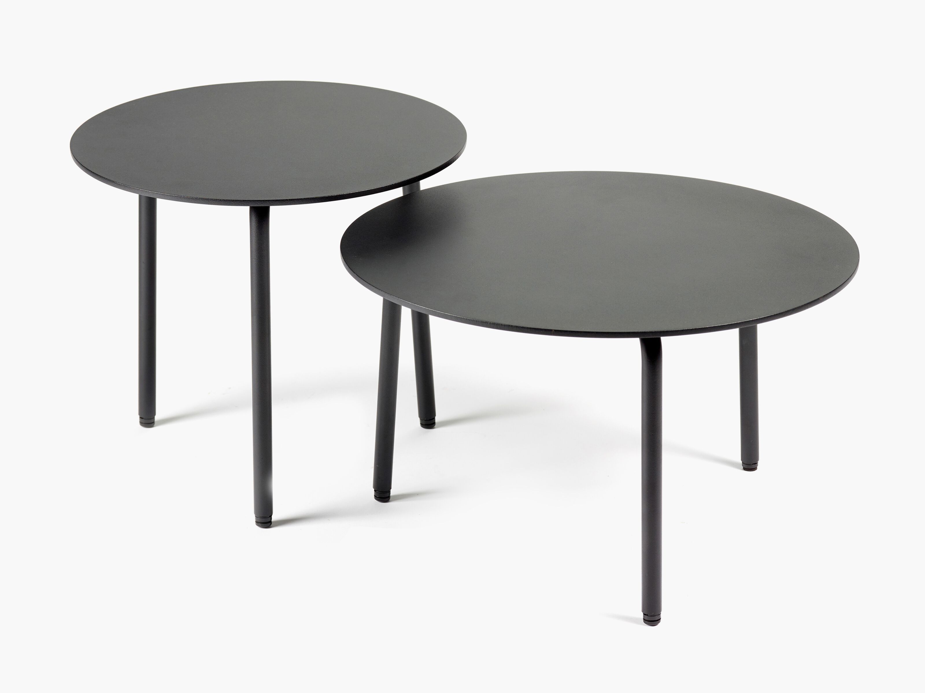 Алюминиевый круглый низкий садовый журнальный столик Serax SIDETABLE ROUND AUGUST ARCH-00032621 - Вид №10