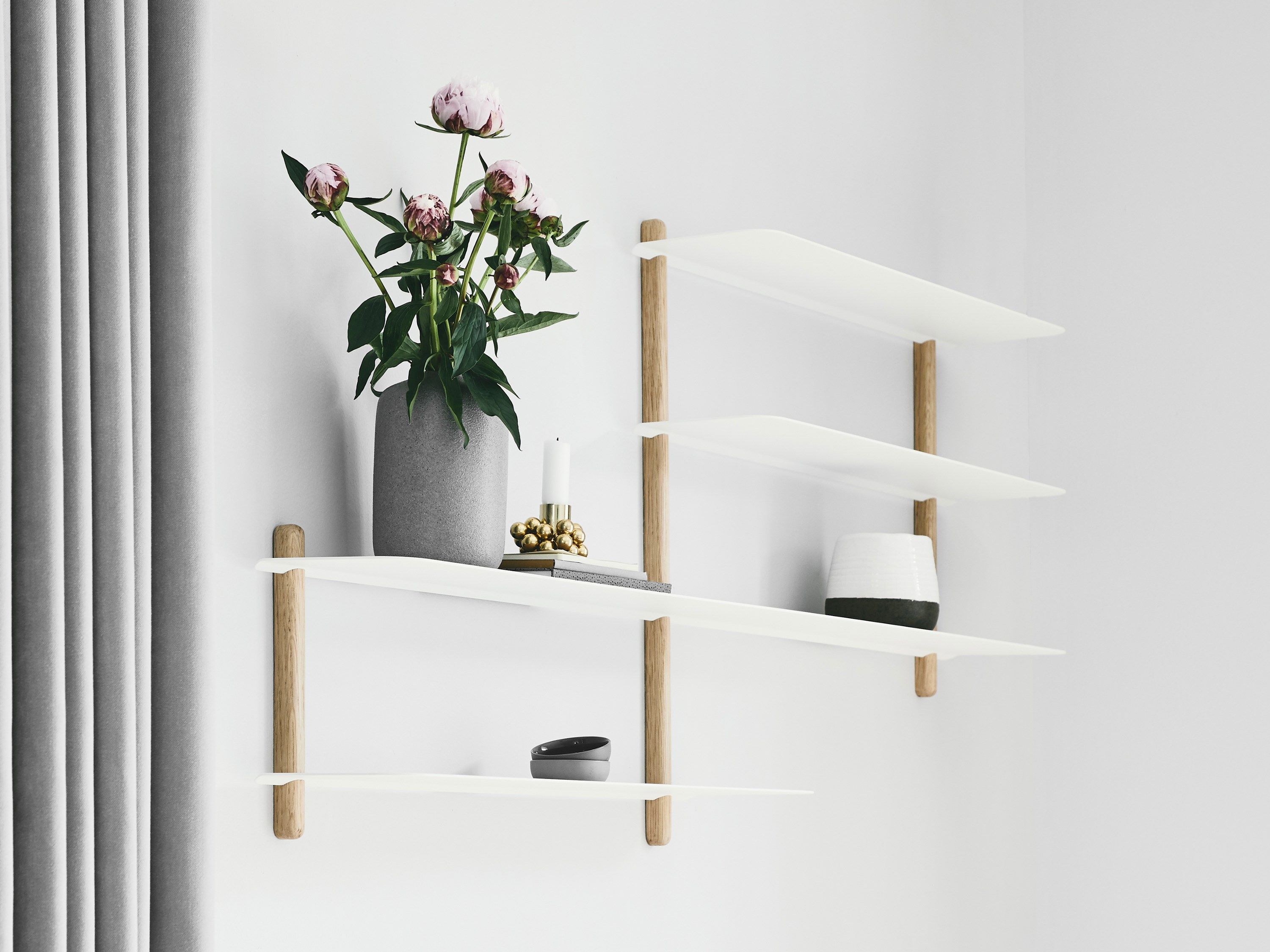 Стальной и деревянный настенный книжный шкаф Gejst Nivo ARCH-00076157 - Вид №1