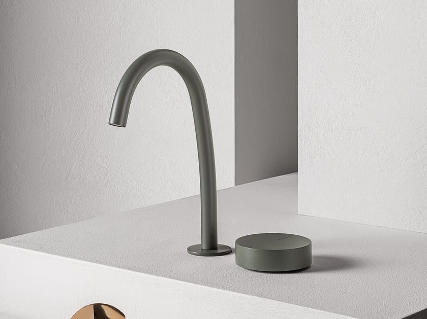 Смеситель для раковины с 2 отверстиями QD Magistro Lab Eternal ARCH-00014133