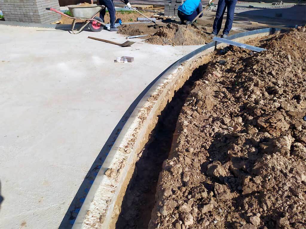 Металлический бордюр 1200*200*70*1,5 компл. ГеоПластБорд GPBST-01 - Вид №6