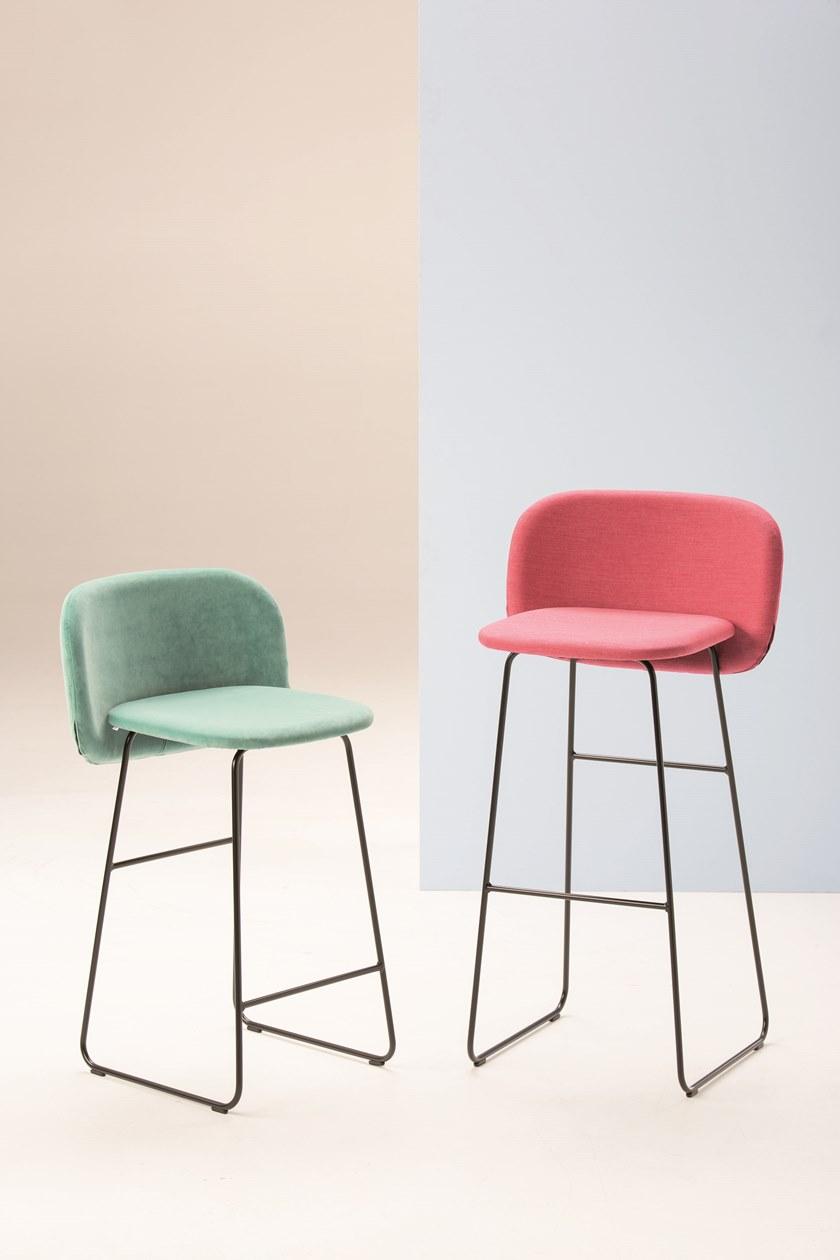 CHAIRS & MORE Высокий табурет из саночной ткани с подставкой для ног Chips sun-id-1472945 - Вид №4