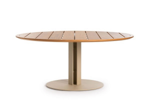 Круглый садовый стол