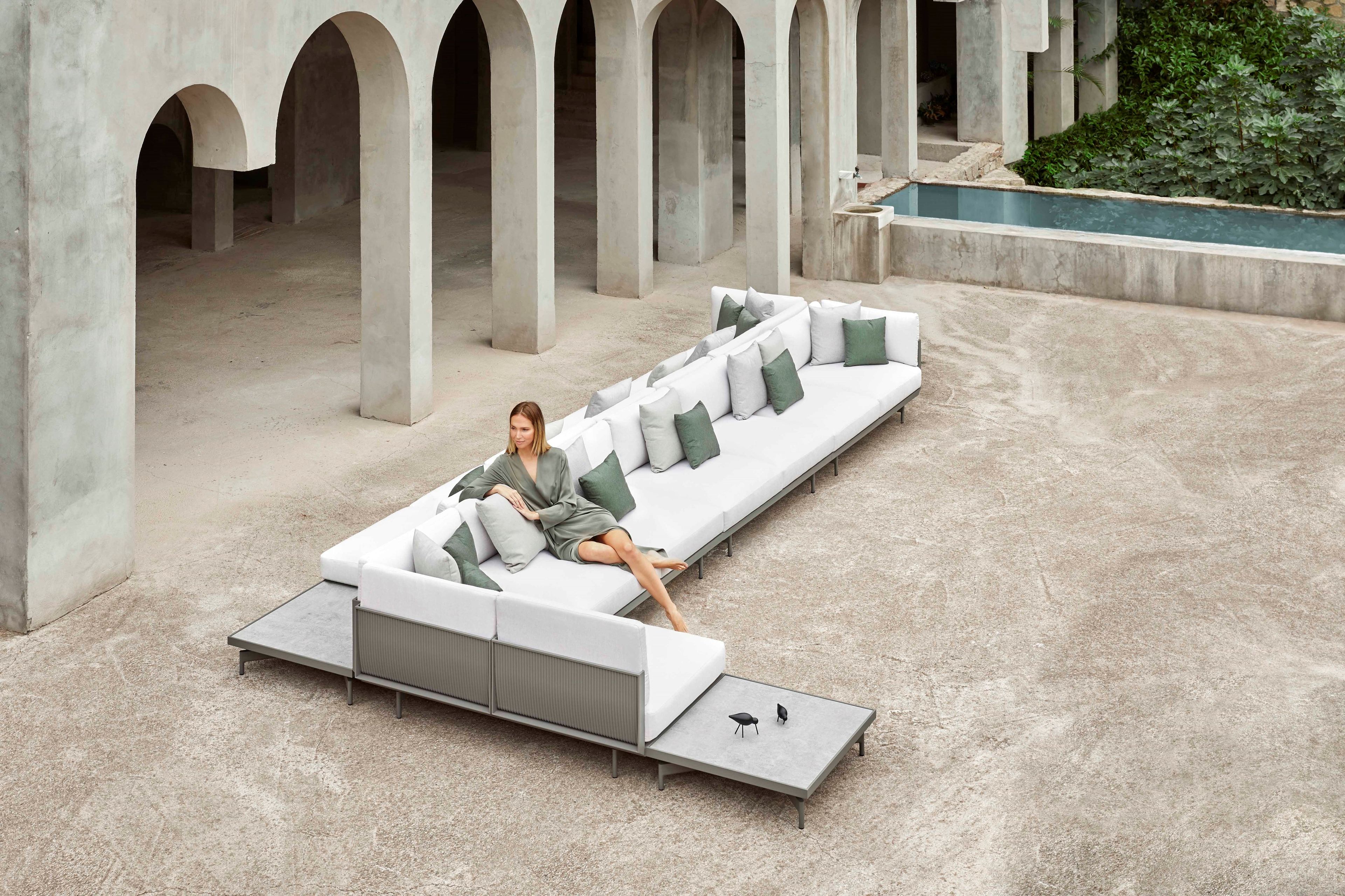 Фарфоровый квадратный садовый столик GANDIABLASCO волны ARCH-00028769 - Вид №31