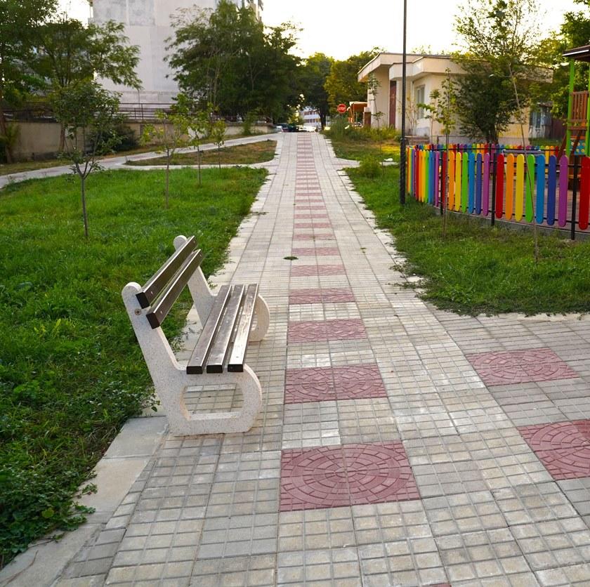 ENCHO ENCHEV - ETE Скамейка из бетона и дерева со спинкой  142  - Вид №3