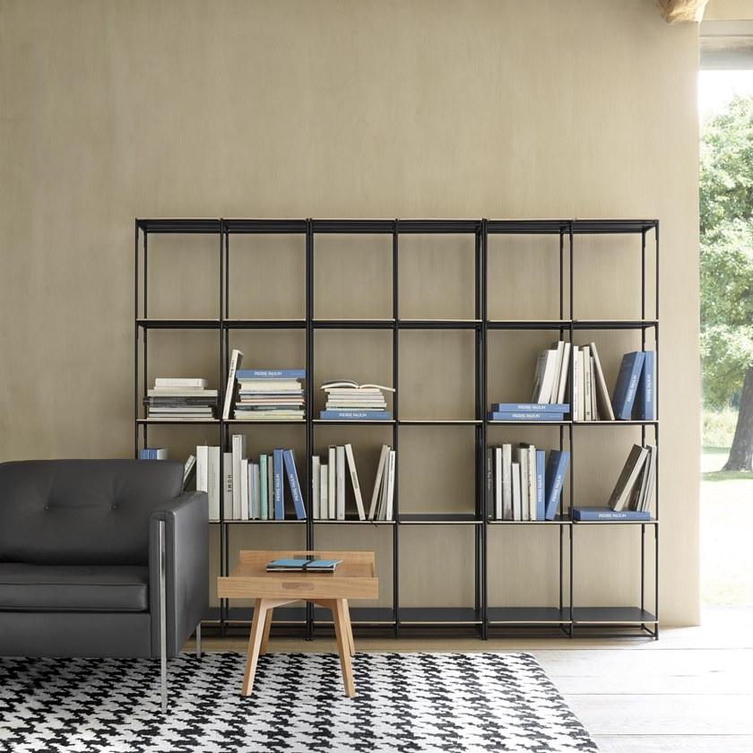 Ligne Roset Модульный лакированный книжный шкаф  19980298-19980300/02/66/73/74  - Вид №2
