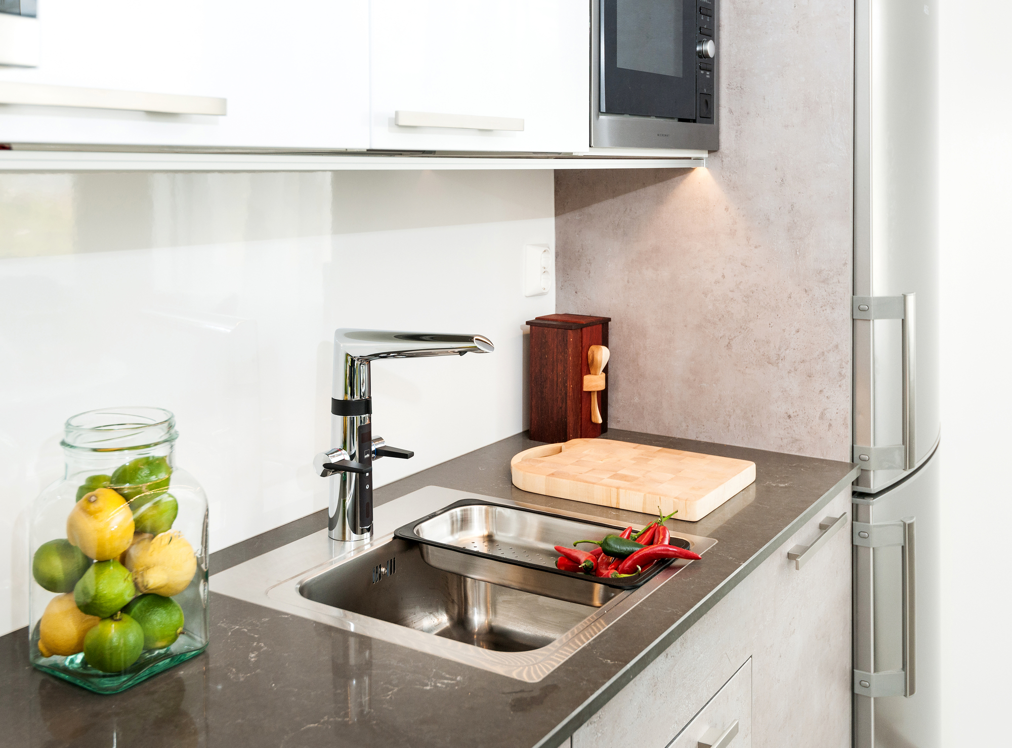 Oras 2727F Смеситель для кухни с клапаном, 230/5 V 2727F Optima Хром  - Вид №2