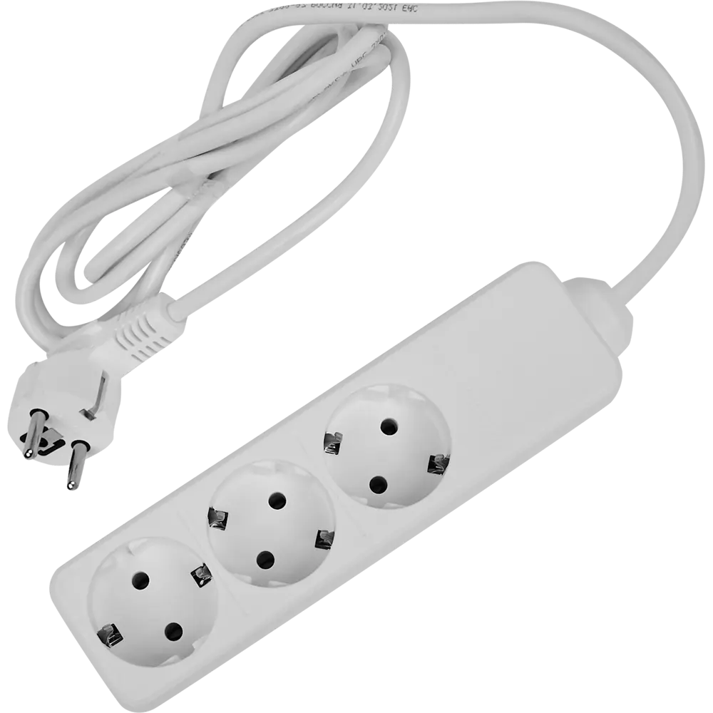 Удлинитель Защита Про с заземлением: 3 розетки, 1.8 м кабель 88309480